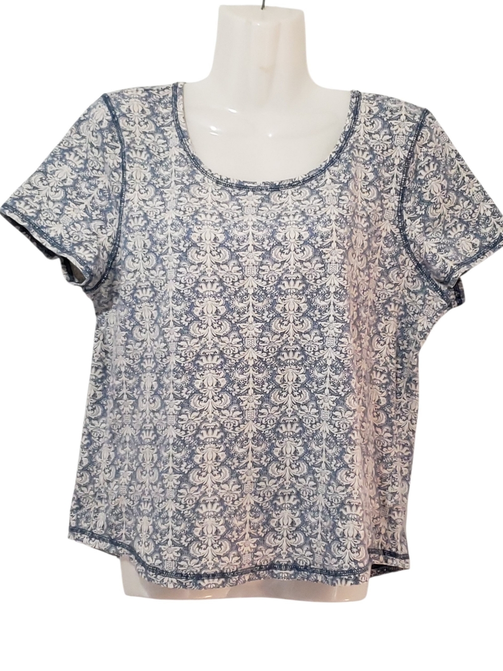 LIZ CLAIBORNE Blue White Short-Sleeve Tapestry Pattern Top | XL